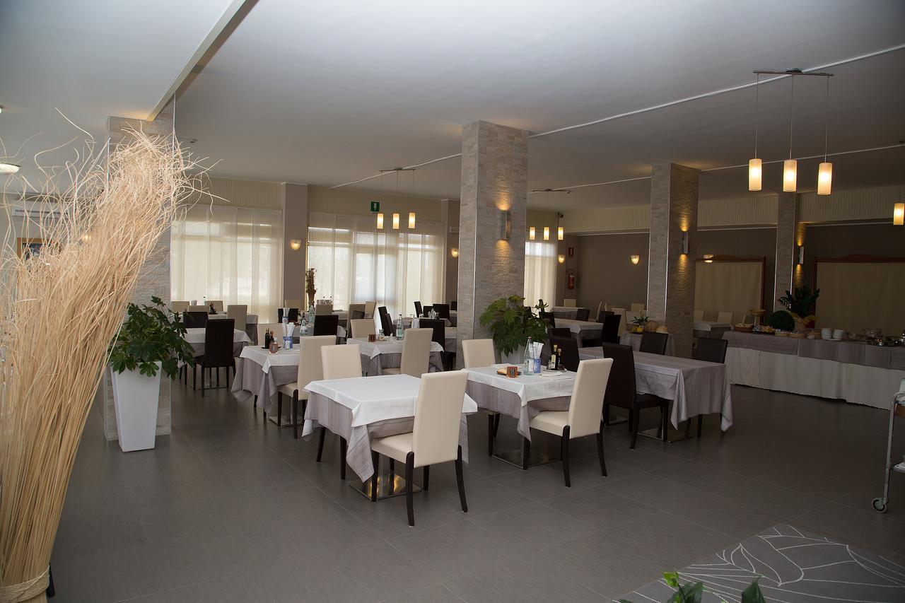 Hotel Umberto Rosolina Mare Dış mekan fotoğraf